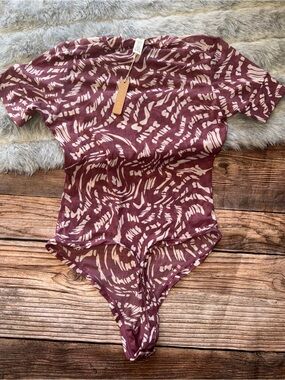 Skims XLWomen's Printed Short-Sleeve Bodysuit in Mauve Pink